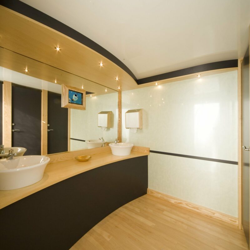 Chew Valley Luxury Toilets